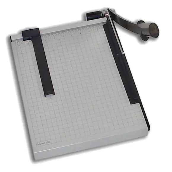 Dahle 15” paper trimmer - Picture 1 of 2